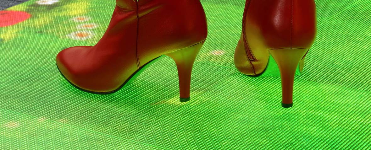 005 Anti-Skidding- und Verschlei&szlig;festigkeit